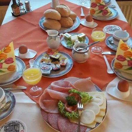 Garni Huttenhof Bed & Breakfast Kall